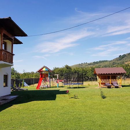 La Bunicu Villa Polovragi Ngoại thất bức ảnh