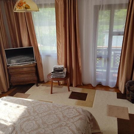 La Bunicu Villa Polovragi Ngoại thất bức ảnh