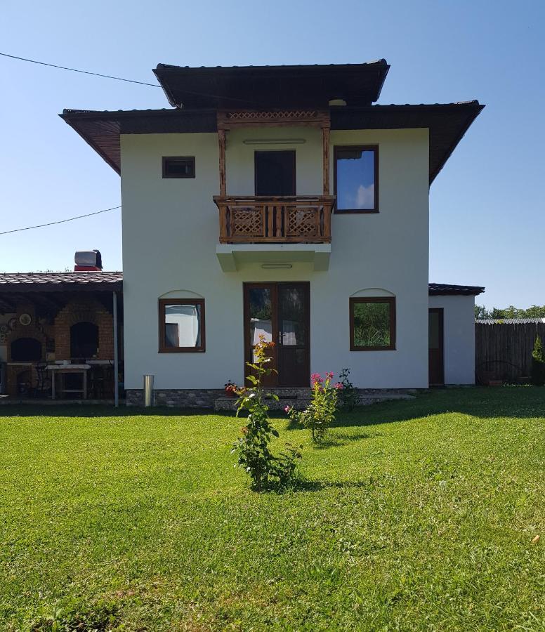 La Bunicu Villa Polovragi Ngoại thất bức ảnh
