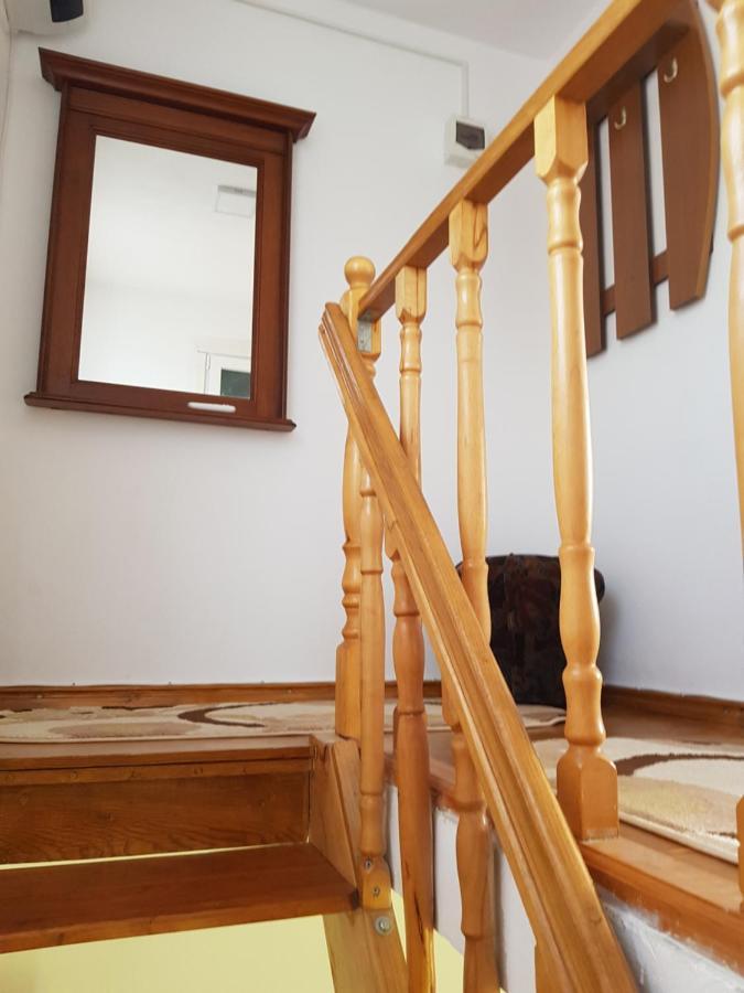 La Bunicu Villa Polovragi Ngoại thất bức ảnh