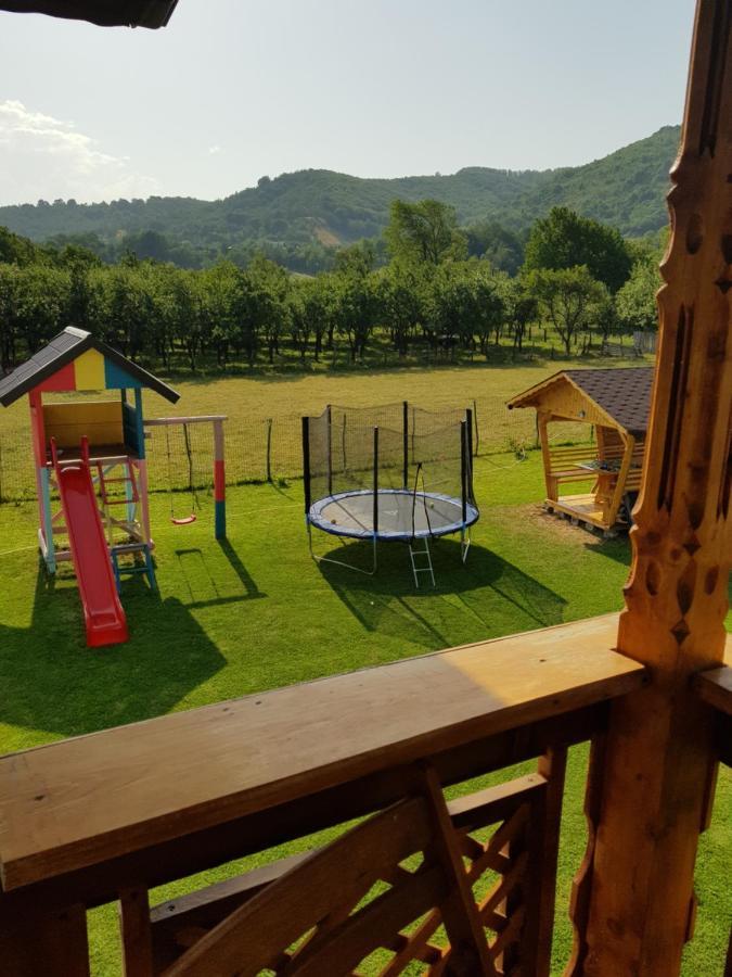 La Bunicu Villa Polovragi Ngoại thất bức ảnh