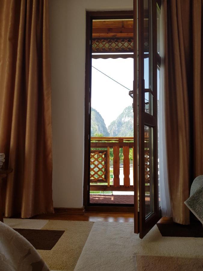 La Bunicu Villa Polovragi Ngoại thất bức ảnh